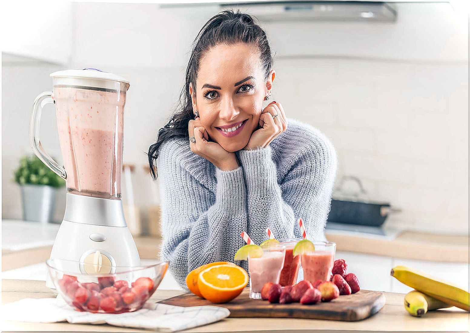 Boost your metabolism with a coconut, ginger, and green tea smoothie