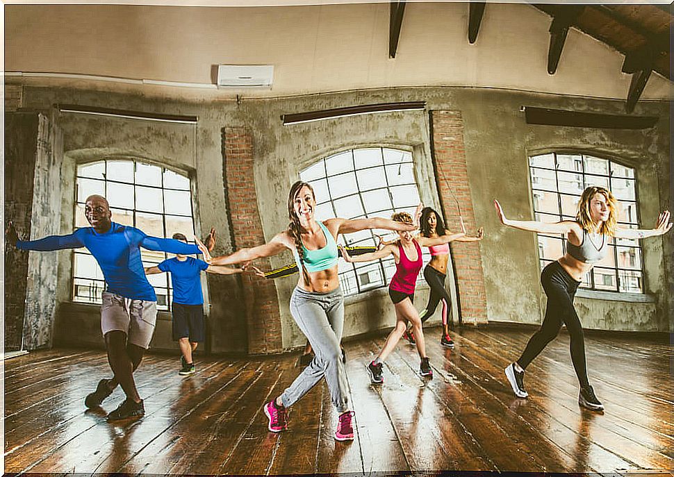 Cardio dance to improve physical condition