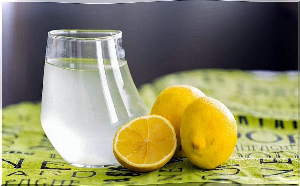 Water with lemon