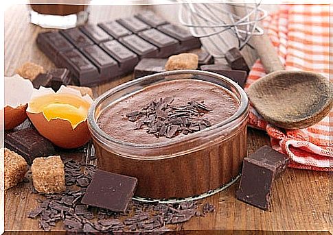 chocolate mousse and ingredient